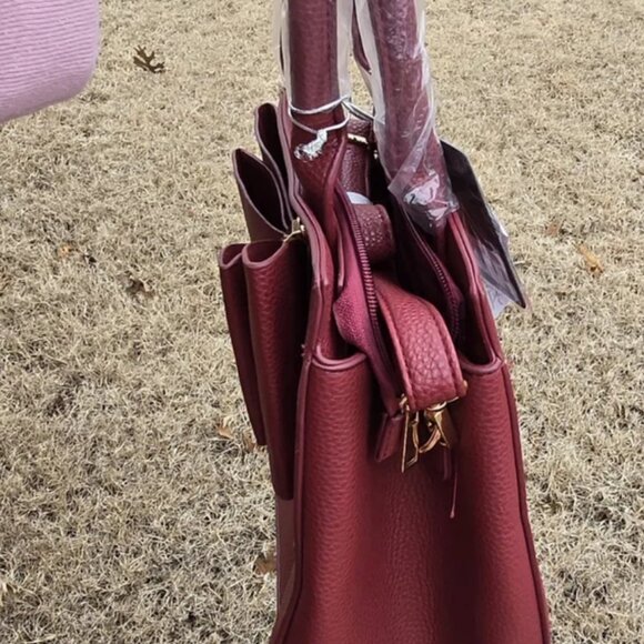 NWT Crossi Burgundy Red Bow Handbag With Extra Crossbody Shoulder Strap BONUS! - Picture 6 of 7